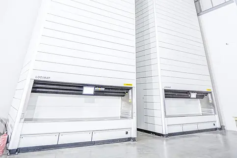 Full height of vertical lift modules 