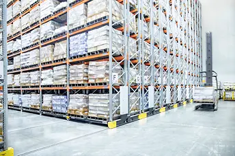 01_ABU_mobile-pallet-racks_open