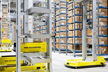 RackBot rendszer a Desigual-nál
